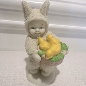 EUC Vintage 90’s Dept. 56 Snowbabies "A Basket Of Joy" Bisque Figurine 4.5” tall